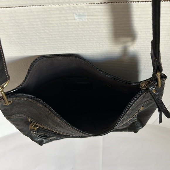 Vintage Fossil crossbody bag, black, adjustable strap. - Picture 9 of 11